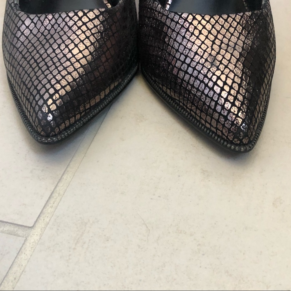 Call it Spring Heels - Picture 7 of 9